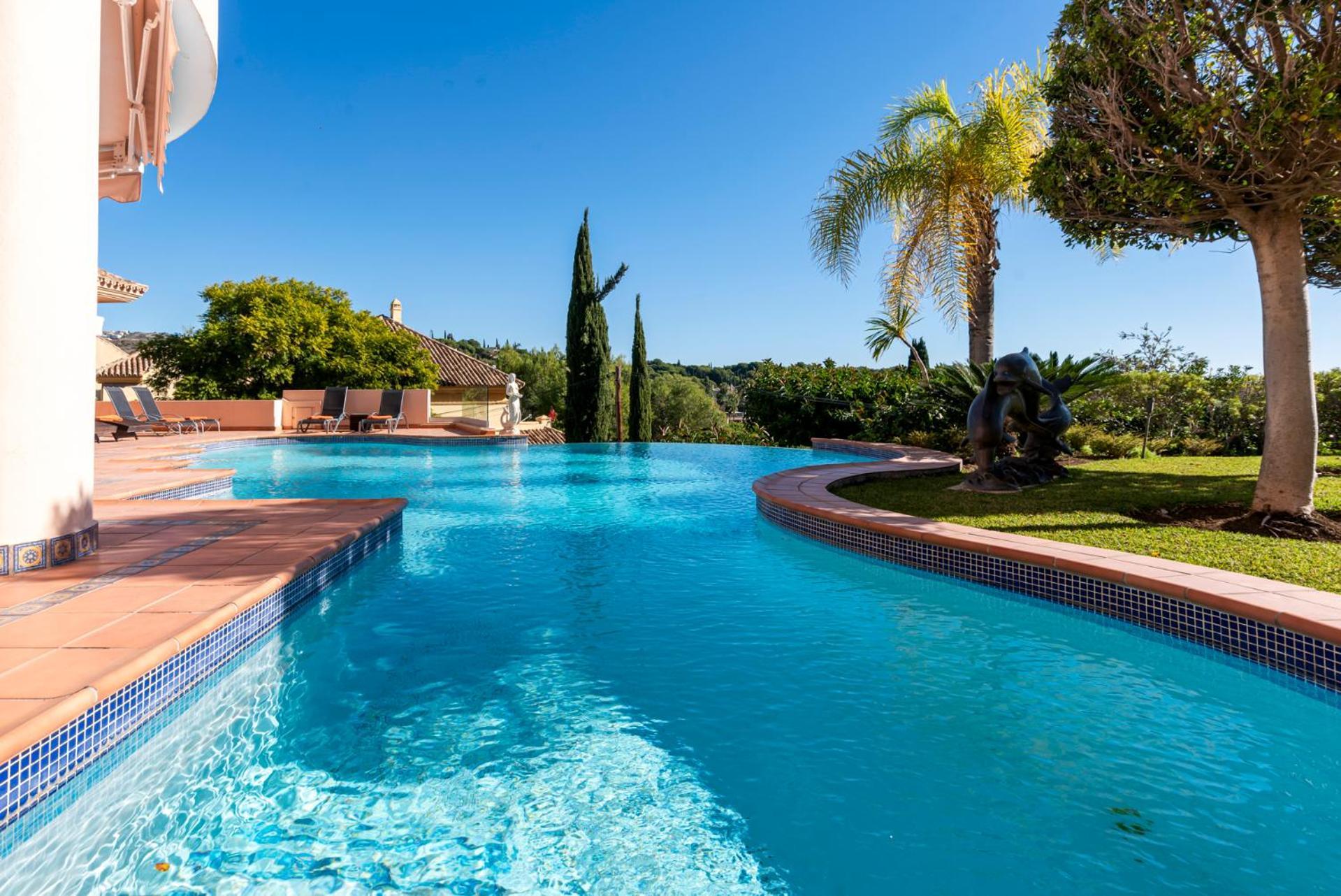 Luxury Villa Robledal By Mabiente - Views Of The Sea And The Golf Course Марбелья Екстер'єр фото