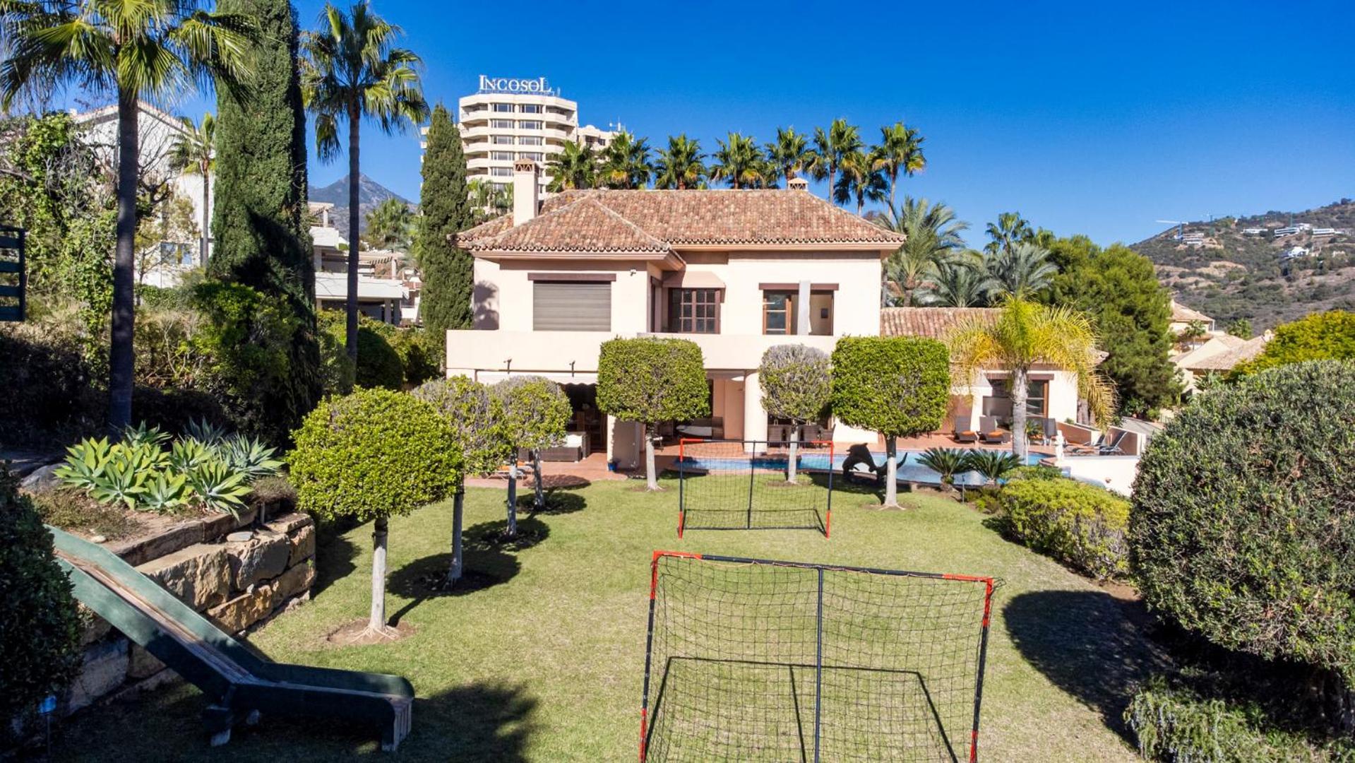 Luxury Villa Robledal By Mabiente - Views Of The Sea And The Golf Course Марбелья Екстер'єр фото